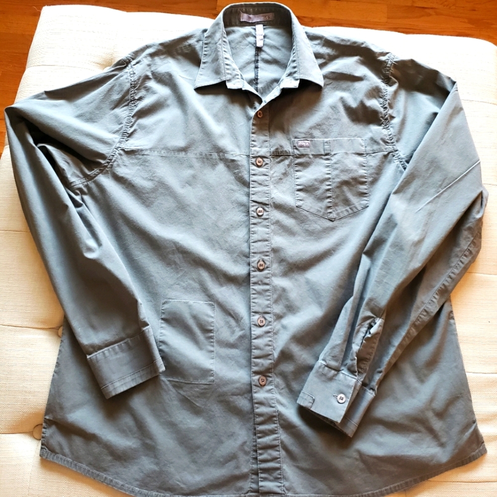 RCVA Button up Mens Shirt size XL